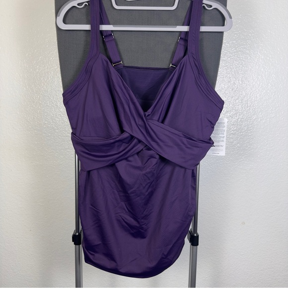 Lands’ End Purple Twist Front Swimsuit Top Size 16W - Picture 1 of 6